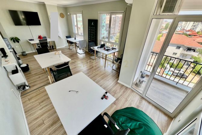 QIRA, ZYRE - 105 m2 me POST PARKIMI te KOMUNA PARISIT‼️