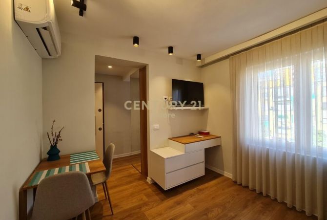 Shtepi ne shitje Apartament ne Tirane, 2+1, Mobilimi E mobiluar, Pagesa 255,000  Euro.
