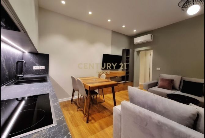 Shtepi ne shitje Apartament ne Tirane, 2+1, Mobilimi E mobiluar, Pagesa 255,000  Euro.