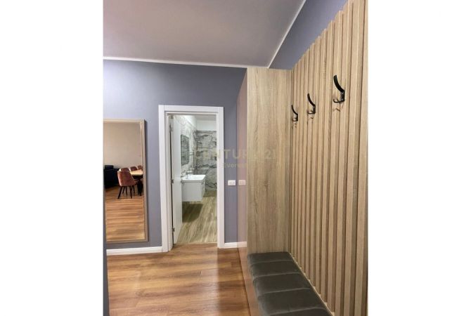Shtepi me qera 2+1 ne Tirane - 650 Euro