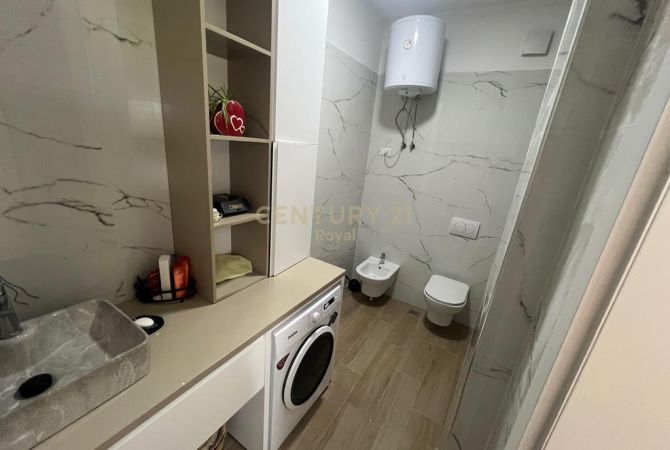 Shtepi ne shitje Apartament ne Tirane, 2+1, Mobilimi E mobiluar, Pagesa 290,000  Euro.