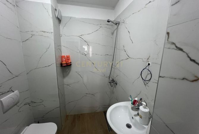 Shtepi ne shitje Apartament ne Tirane, 2+1, Mobilimi E mobiluar, Pagesa 290,000  Euro.