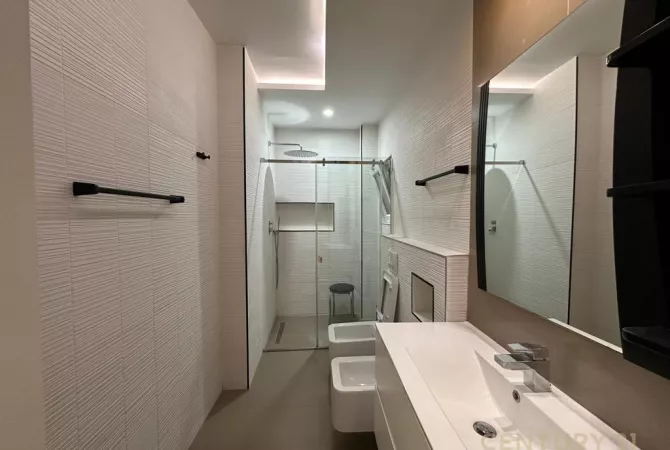 Shtepi ne shitje Apartament ne Tirane, 3+1, Mobilimi E mobiluar, Pagesa 415,000  Euro.