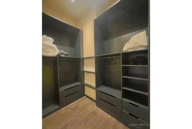 Shtepi me qera Apartament ne Tirane, 1+1, Mobilimi E mobiluar, Pagesa 700  Euro.