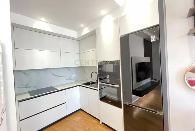 Shtepi me qera 2+1 ne Tirane - 1,900 Euro