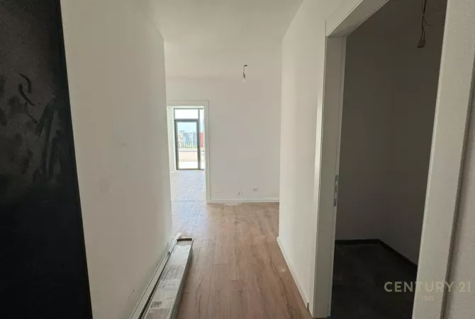 Apartament ose zyre 2+1 me qira tek Lake View Residence!