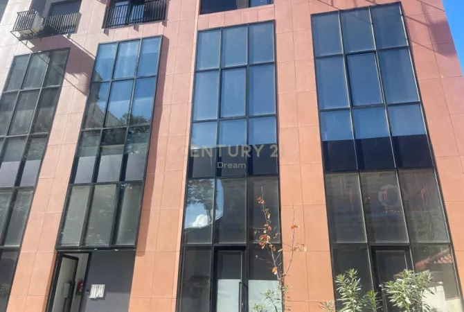 Ambient biznesi me qera 1+1 ne Tirane - 3,500 Euro