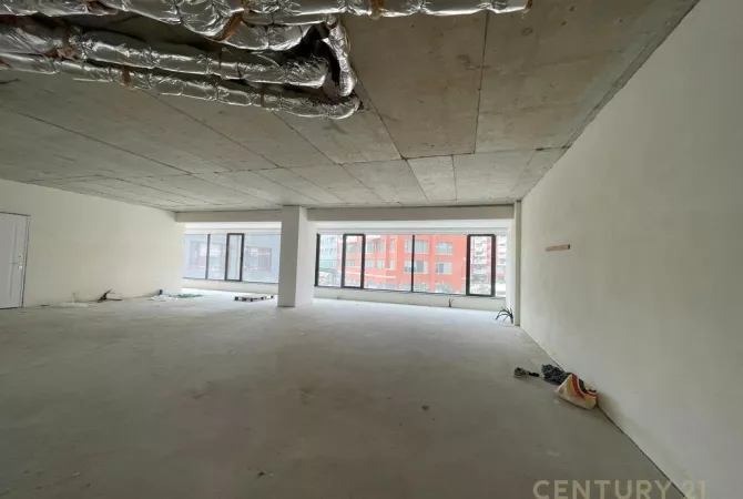 Business Property for Rent 3+1 in Tirana - 8,900 Euro