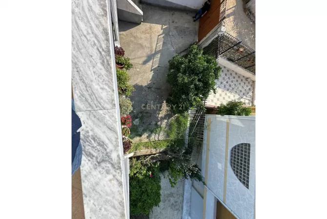 Shtepi ne shitje Vila Luksoze ne Tirane, 3+1, Mobilimi E mobiluar, Pagesa 230,000  Euro.