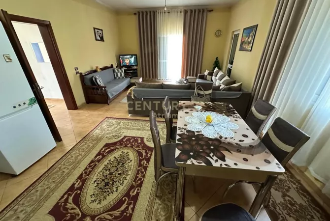 Shtepi ne shitje Vila Luksoze ne Tirane, 3+1, Mobilimi E mobiluar, Pagesa 230,000  Euro.