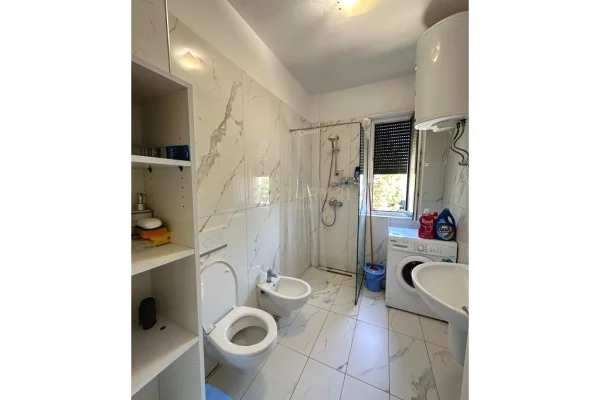 Shtepi ne shitje 1+1 ne Durres - 220,000 Euro