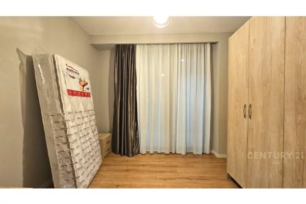 Shtepi me qera Apartament ne Tirane, 2+1, Mobilimi E mobiluar, Pagesa 1,300  Euro.