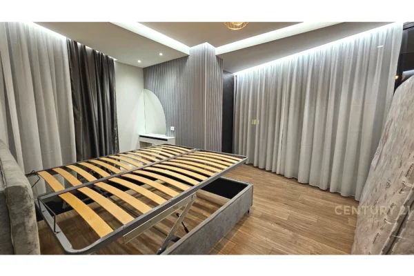 Shtepi me qera Apartament ne Tirane, 2+1, Mobilimi E mobiluar, Pagesa 1,300  Euro.