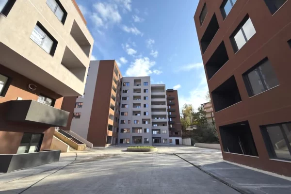 Apartment for sale in Tirana 2+1, Emty