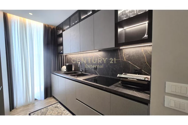 Shtepi ne shitje Apartament ne Tirane, 3+1, Mobilimi E mobiluar, Pagesa 780,000  Euro.