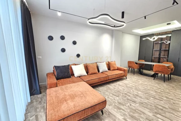 Shtepi ne shitje 2+1 ne Tirane - 500,000 Euro