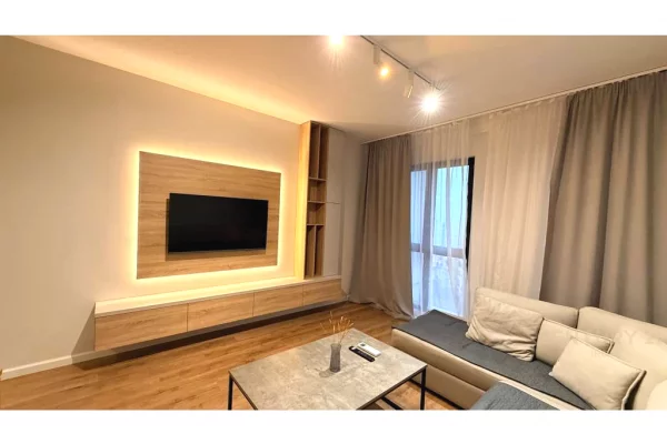 Shtepi ne shitje Apartament ne Tirane, 2+1, Mobilimi E mobiluar, Pagesa 242,000  Euro.