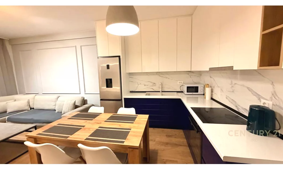 Shtepi ne shitje Apartament ne Tirane, 2+1, Mobilimi E mobiluar, Pagesa 242,000  Euro.