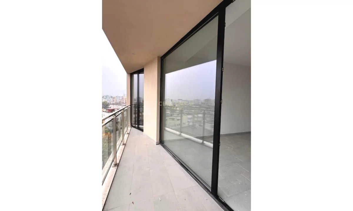 Apartment for sale in Tirana 3+1, Emty
