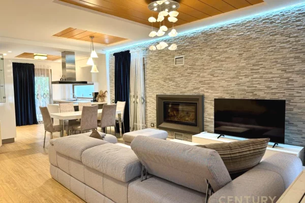 Shtepi me qera 3+1 ne Tirane - 2,500 Euro