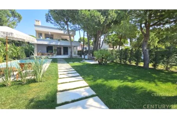 Luxury villas for sale in Durres 7+1, Furnished