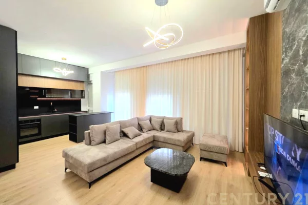 Shtepi me qera Vila Luksoze ne Tirane, 3+1, Mobilimi E mobiluar, Pagesa 1,500  Euro.