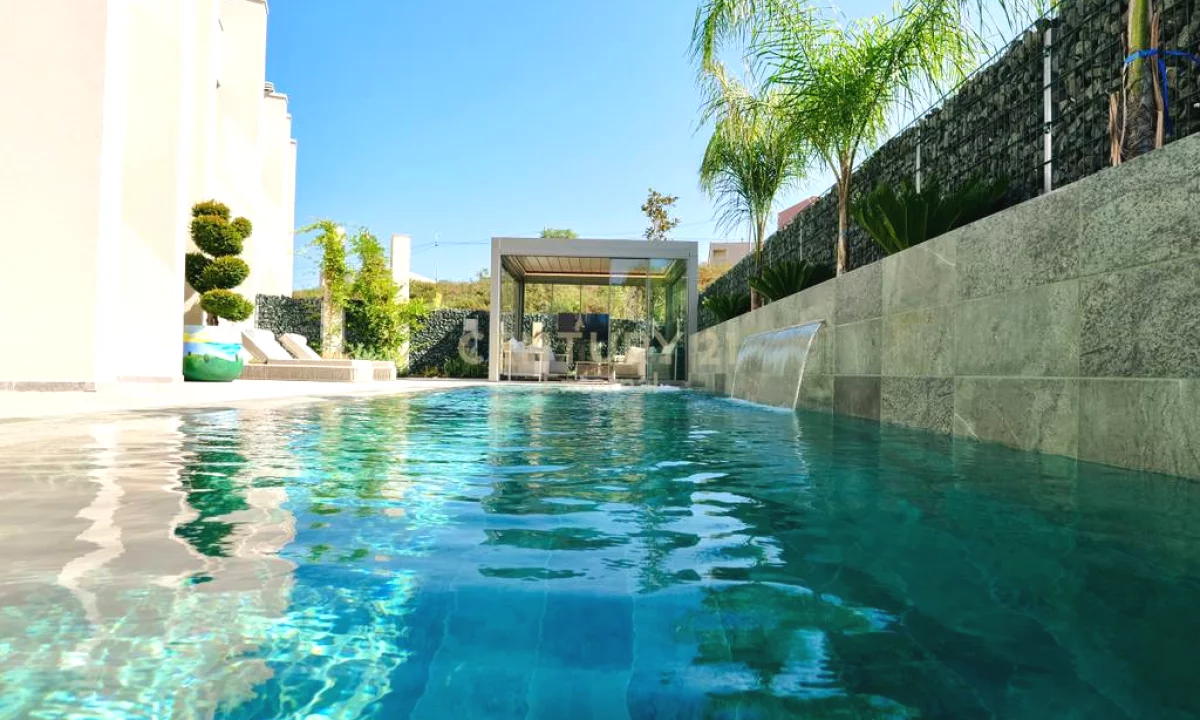 Luxury villas for sale in Tirana 3+1, Furnished