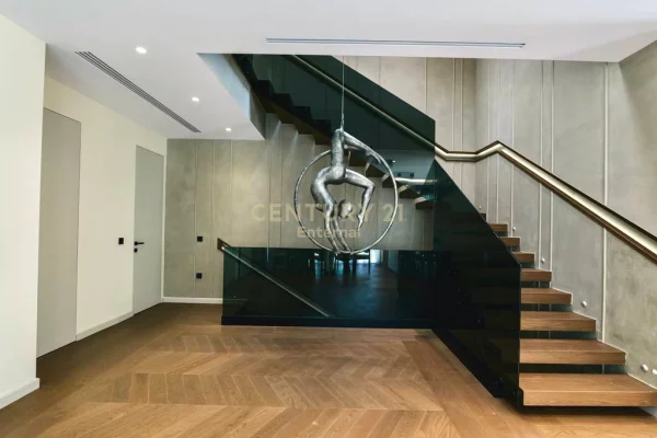 Luxury villas for sale in Tirana 3+1, Furnished