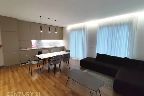 Shtepi me qera 3+1 ne Tirane - 1,000 Euro