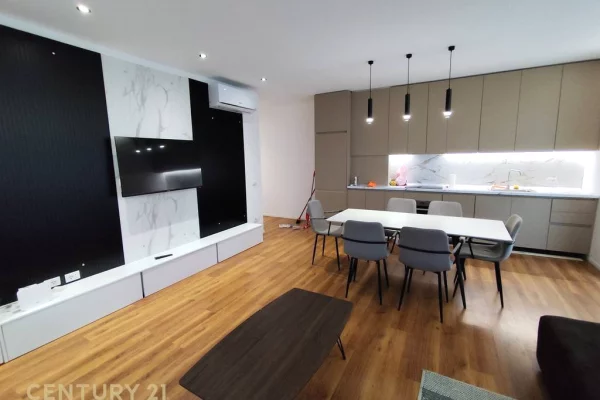 Shtepi me qera Apartament ne Tirane, 3+1, Mobilimi E mobiluar, Pagesa 1,000  Euro.