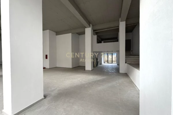 JEPET ME QERA AMBIENT KOMERCIAL 418 M2 PRANE SHKOLLES NIKET DARDANI !!