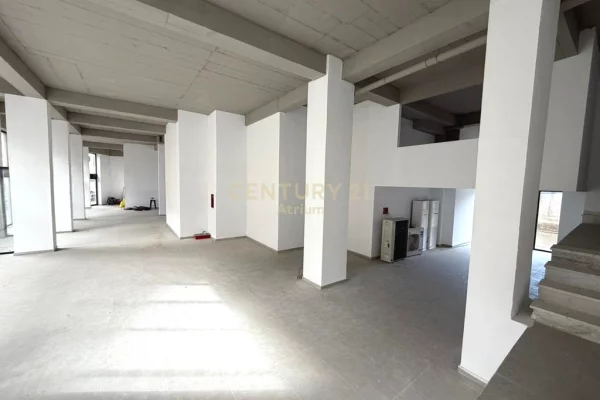 JEPET ME QERA AMBIENT KOMERCIAL 418 M2 PRANE SHKOLLES NIKET DARDANI !!