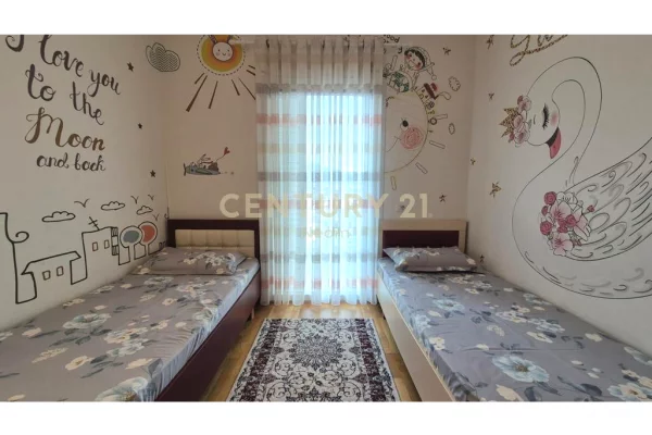 Shtepi me qera Apartament ne Tirane, 2+1, Mobilimi E mobiluar, Pagesa 1,000  Euro.