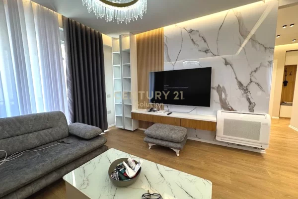 Shtepi me qera 2+1 ne Tirane - 1,200 Euro