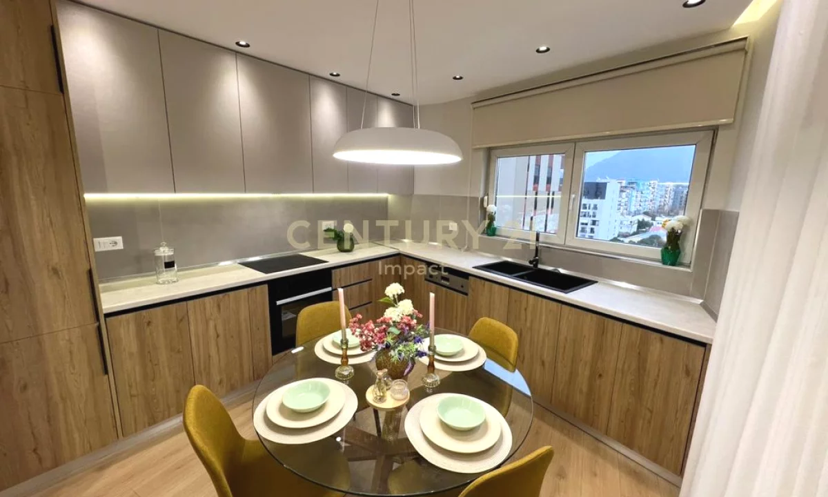 Shtepi ne shitje Apartament ne Tirane, 2+1, Mobilimi E mobiluar, Pagesa 301,000  Euro.