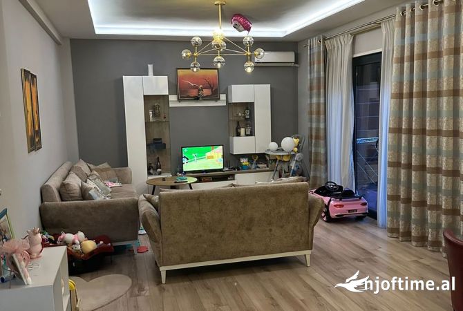 Shtepi me qera 2+1 ne Tirane - 600 Euro