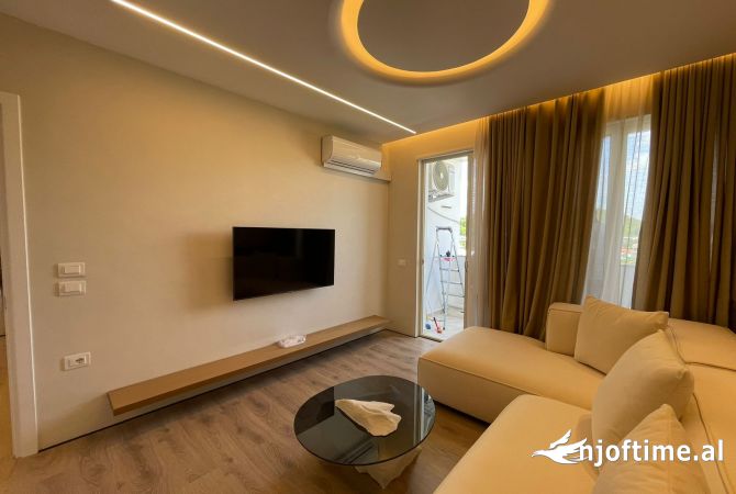 Shtepi me qera Apartament ne Tirane, 1+1, Mobilimi E mobiluar, Pagesa 500  Euro.