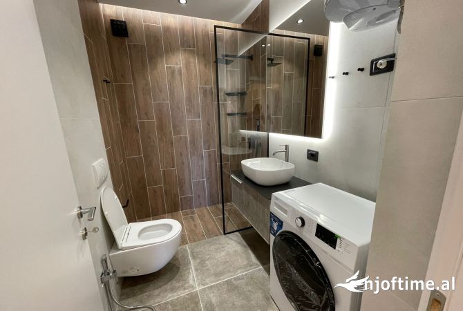 Shtepi me qera Apartament ne Tirane, 1+1, Mobilimi E mobiluar, Pagesa 500  Euro.