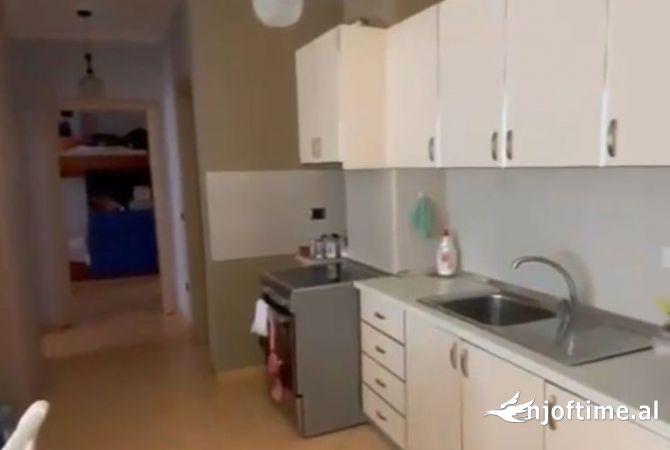 Shtepi me qera 2+1 ne Tirane - 480 Euro