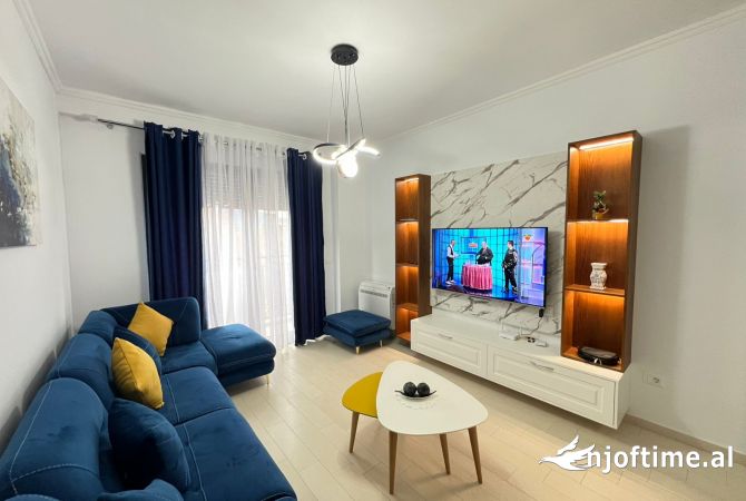 Shtepi me qera 2+1 ne Tirane - 700 Euro