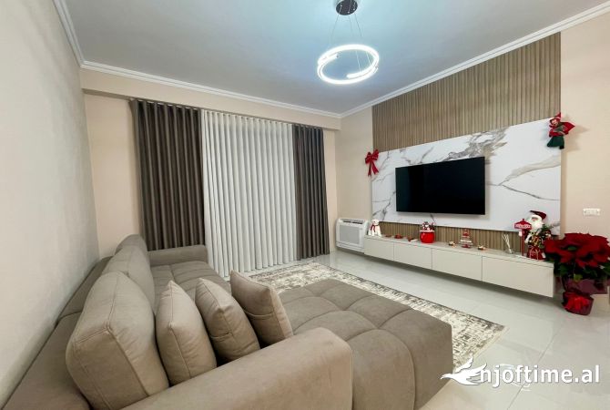 Shtepi me qera 2+1 ne Tirane - 600 Euro