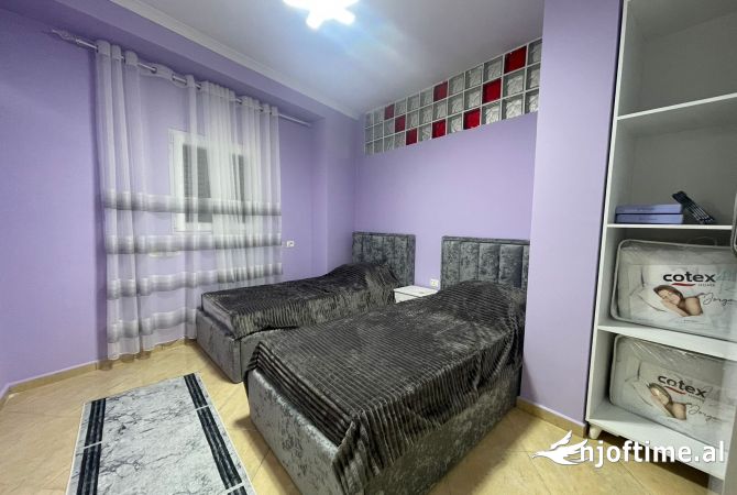 Shtepi me qera Apartament ne Tirane, 2+1, Mobilimi E mobiluar, Pagesa 650  Euro.