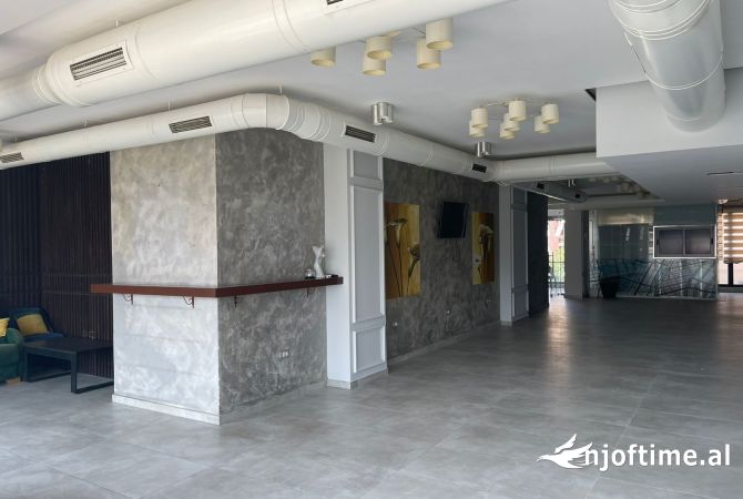 Ambient biznesi me qera 3+1 ne Tirane - 1,500 Euro
