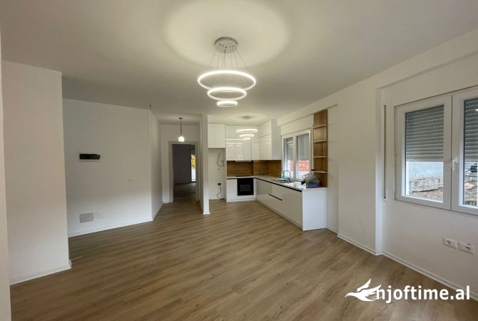 Shtepi me qera 2+1 ne Tirane - 500 Euro