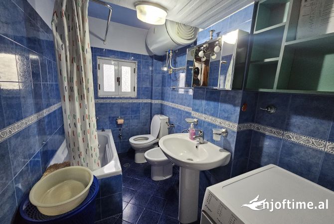 Shtepi me qera Apartament ne Tirane, 2+1, Mobilimi E mobiluar, Pagesa 500  Euro.