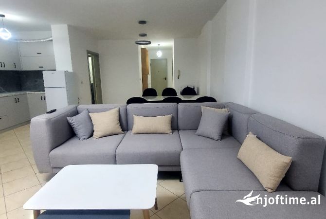 Shtepi me qera 2+1 ne Tirane - 600 Euro