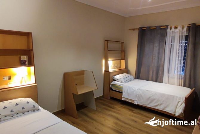 Shtepi me qera Apartament ne Tirane, 2+1, Mobilimi E mobiluar, Pagesa 600  Euro.