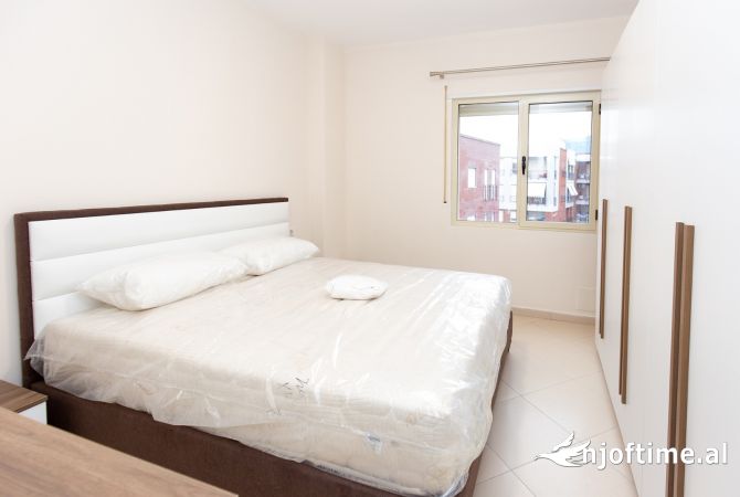 Shtepi me qera 2+1 ne Tirane - 700 Euro