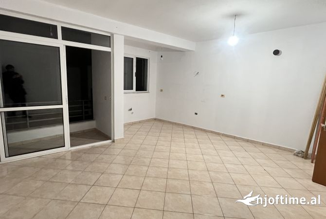 Shtepi ne shitje 2+1 ne Tirane - 108,000 Euro