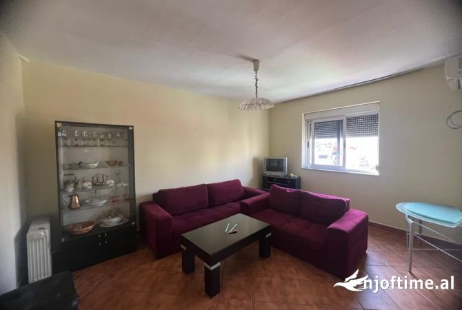 Shtepi me qera 1+1 ne Tirane - 350 Euro